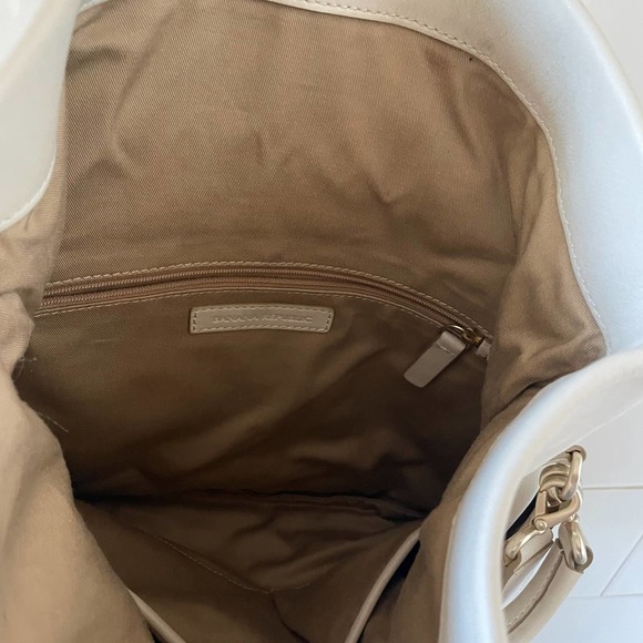 Banana Republic Ivory Perforated Leather Fold-over Handbag Purse - Picture 4 of 5